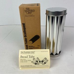 The Pampered Chef Bread Tube Scalloped #1565 Kitchen Breadmaking Gadget New Box
